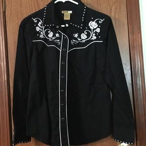 Alan Jackson Black and white shirt